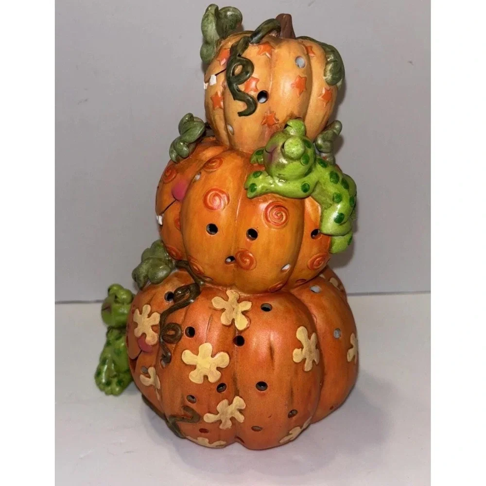 Halloween Center Street Design Stack O' Pumpkins Frog Candle Holder 1st Edition